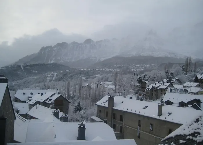 Hotel Mariana Tramacastilla de Tena